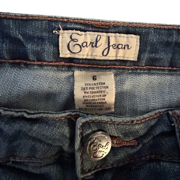 Earl Jean Cutoffs Shorts Lace Trim Dark Blue Wash  Whiskering Stretchy Size 6 EC - Picture 5 of 5